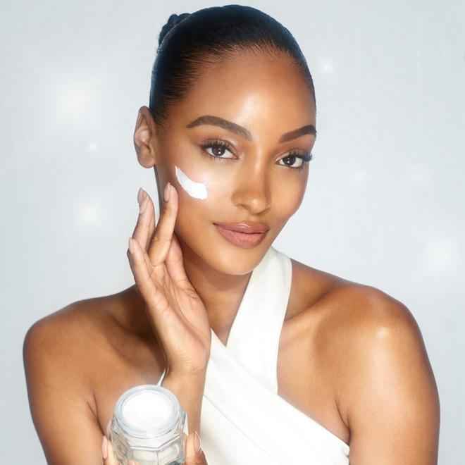 Charlotte's Magic Skincare Wardrobe - Bloom Shine