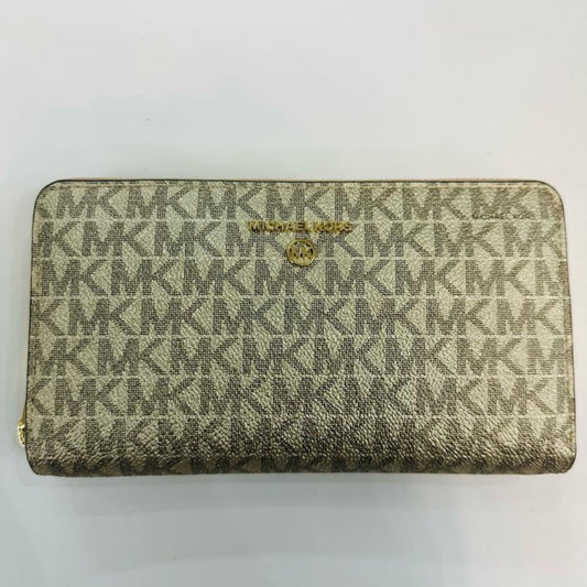 Micheal Kors stunning charm wallet logo pale gold - Bloom Shine