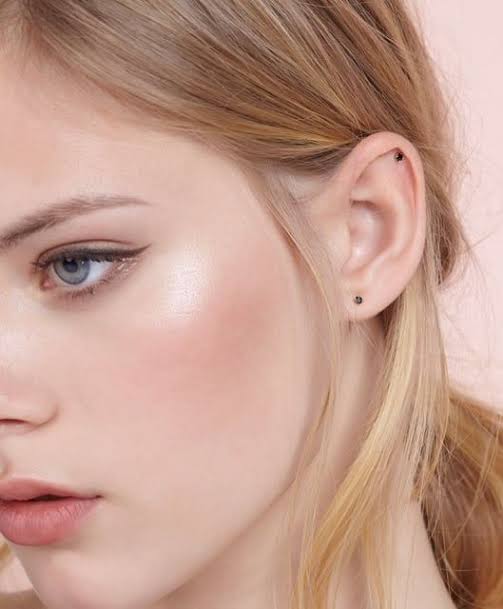 FENTY BEAUTY - KILLAWATT FREESTYLE HIGHLIGHTER (METAL MOON) - Bloom Shine