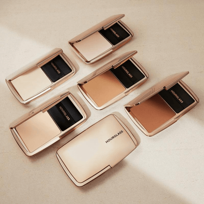 hourglass VANISH AIRBRUSH PRESSED POWDER Translucent Light - Bloom Shine