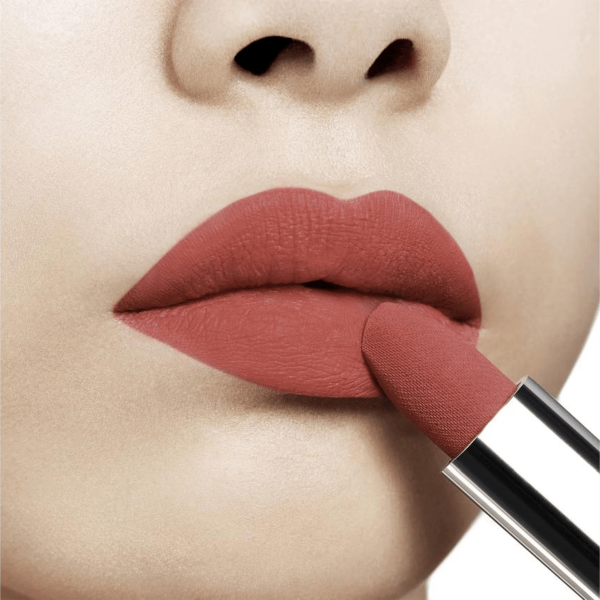Rough Dior * 772 Classic Rosewood velvet finish - Bloom Shine